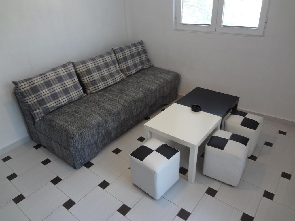64 Dojran